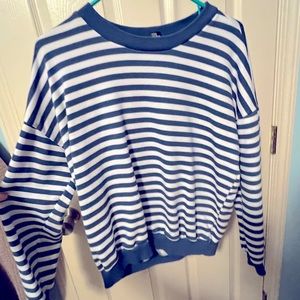 Forever 21 Baggy Crewneck sweater size M